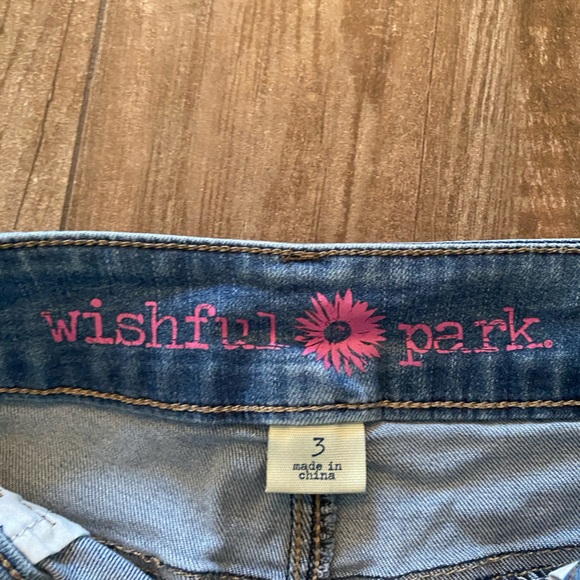 Wishful Park Jean Short - Picture 3 of 3